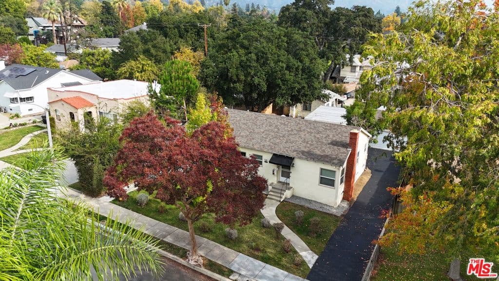 Home at 137 N Myrtle Avenue, Monrovia — photo 12 of 12