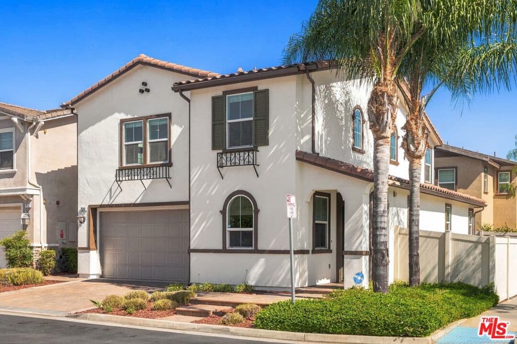 Home at 520 Smith Lane, West Covina — photo 3 of 12