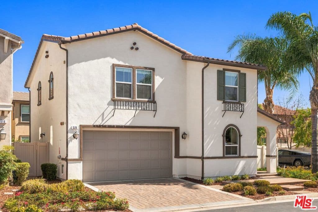 Home at 520 Smith Lane, West Covina — photo 4 of 12