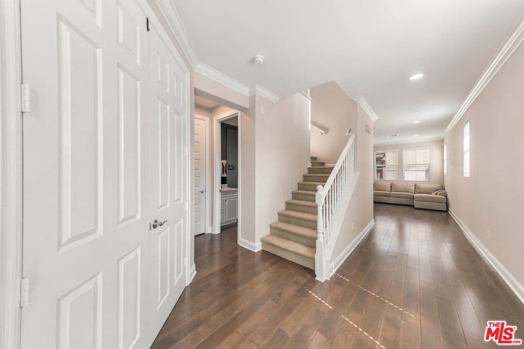 Home at 520 Smith Lane, West Covina — photo 6 of 12