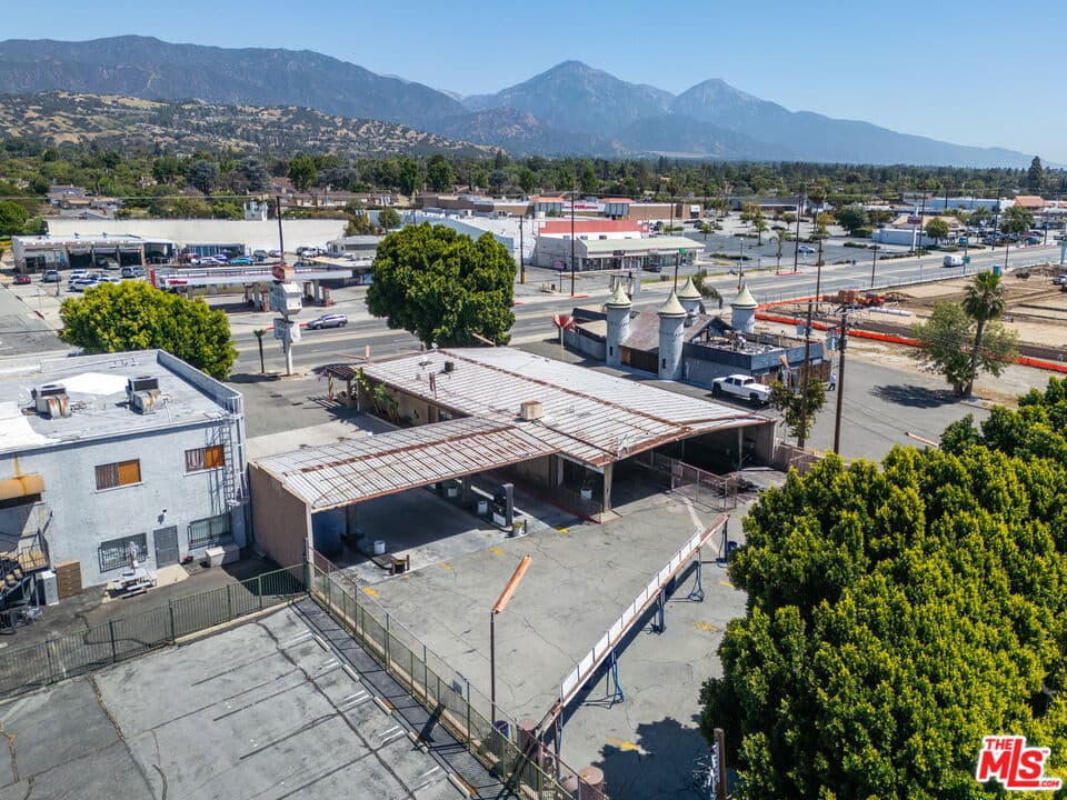 Home at 530 E Foothill Boulevard, Pomona — photo 3 of 12
