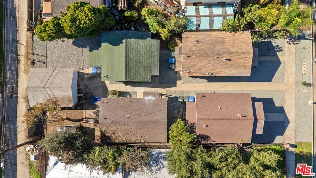 Home at 912 W 3rd Street, Pomona — photo 11 of 11