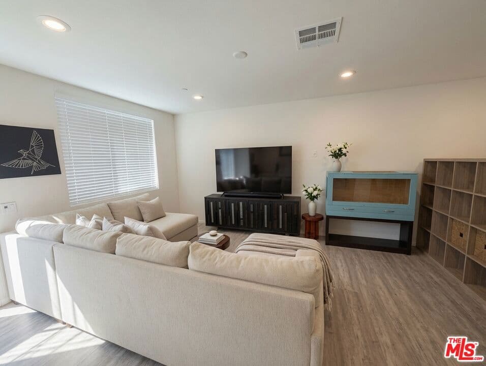 Condo at 1019 Hudson Lane, West Covina — photo 6 of 12