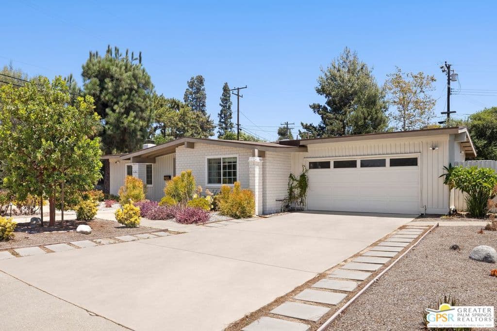 Home at 1686 Longwood Avenue, Claremont — photo 2 of 12