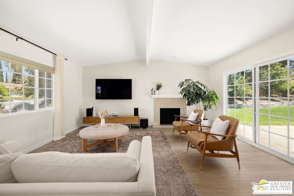 Home at 1686 Longwood Avenue, Claremont — photo 3 of 12