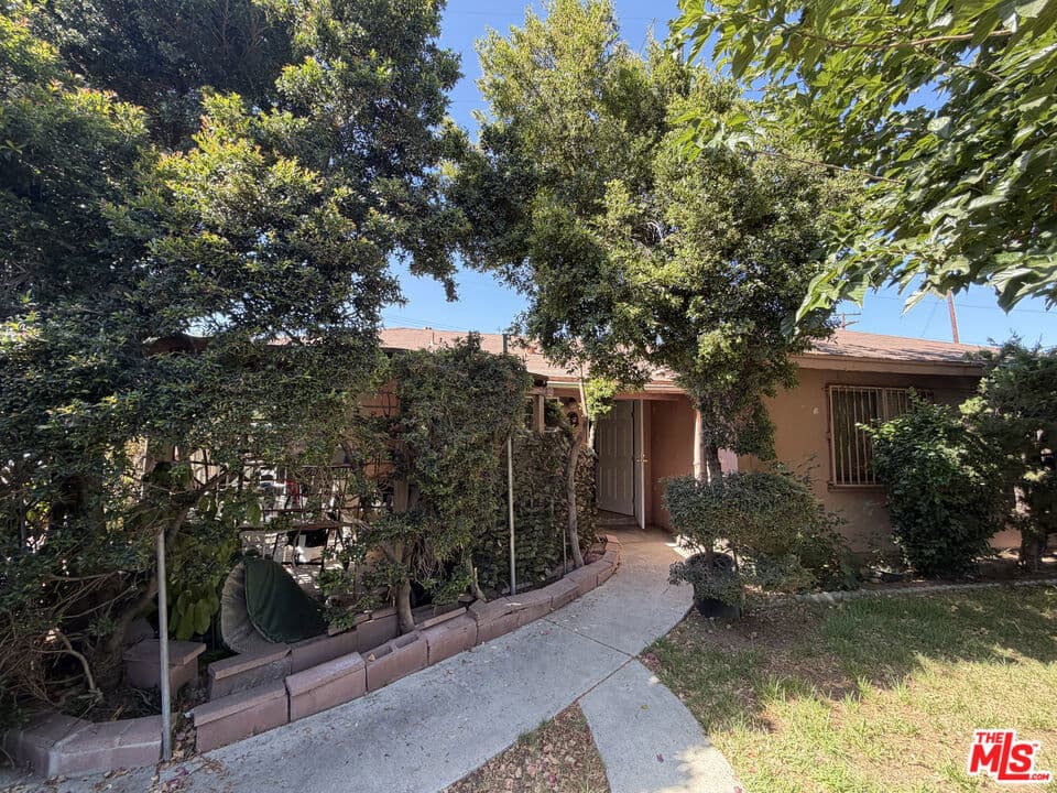 Home at 17235 E Newburgh Street, Azusa — photo 2 of 5