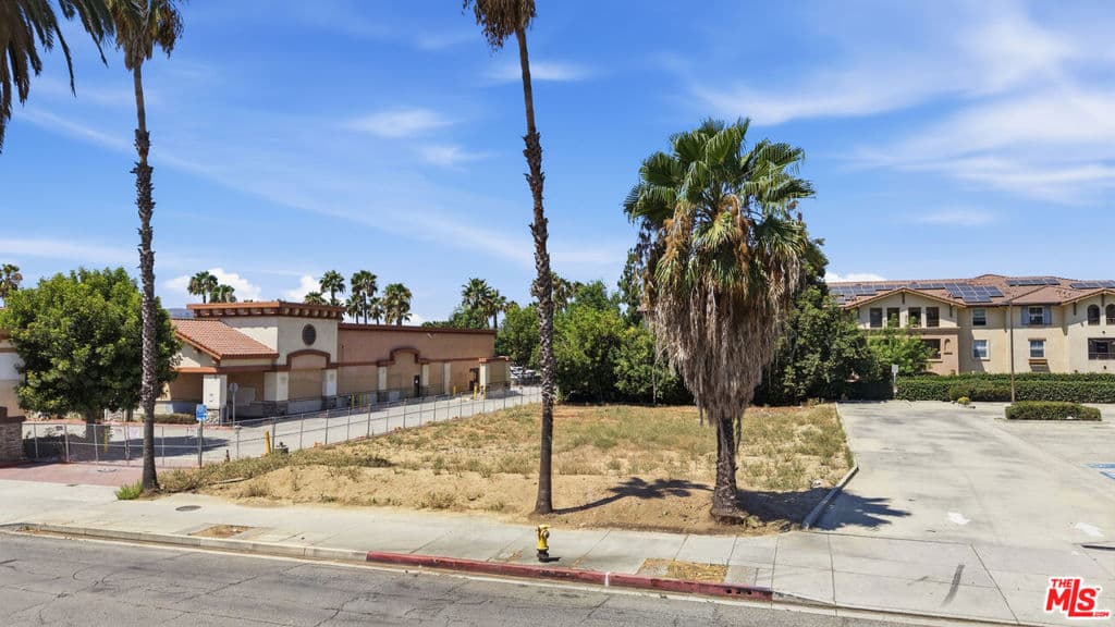 Home at 1447 S Garey Ave, Pomona — photo 3 of 5