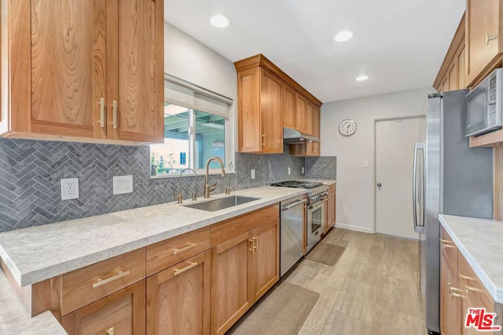 Home at 5570 Glickman Avenue, Temple City — photo 11 of 12