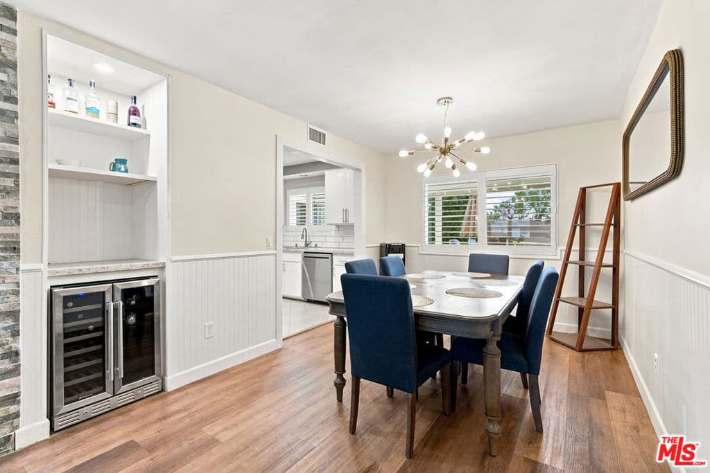 Home at 1873 Rosemount Avenue, Claremont — photo 10 of 12