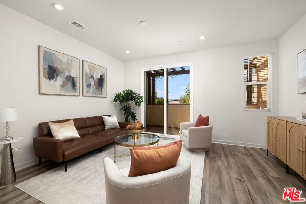 Townhouse at 126 Dove Lndg, Covina — photo 12 of 12