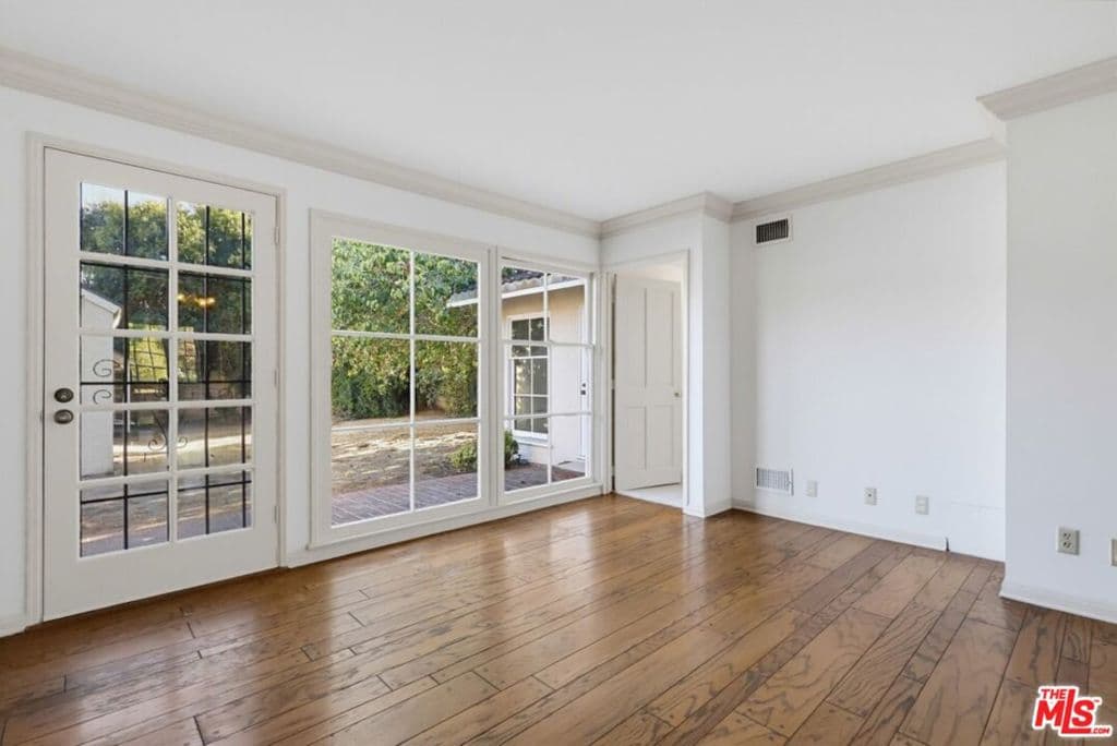 Home at 846 Victoria Drive, Arcadia — photo 12 of 12
