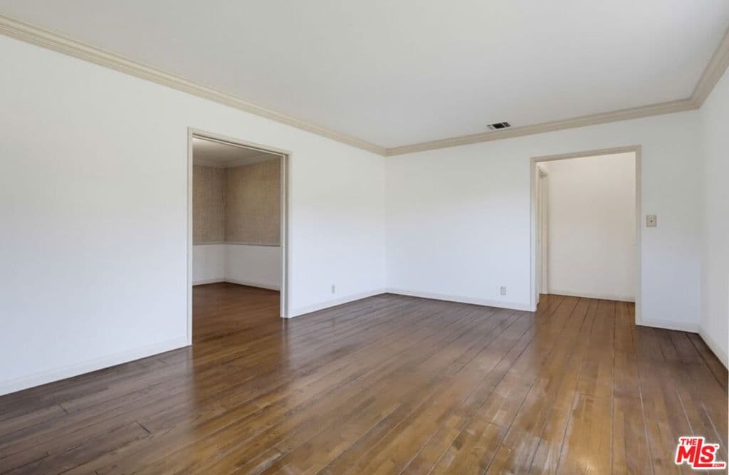 Home at 846 Victoria Drive, Arcadia — photo 5 of 12