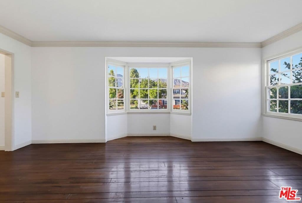 Home at 846 Victoria Drive, Arcadia — photo 7 of 12