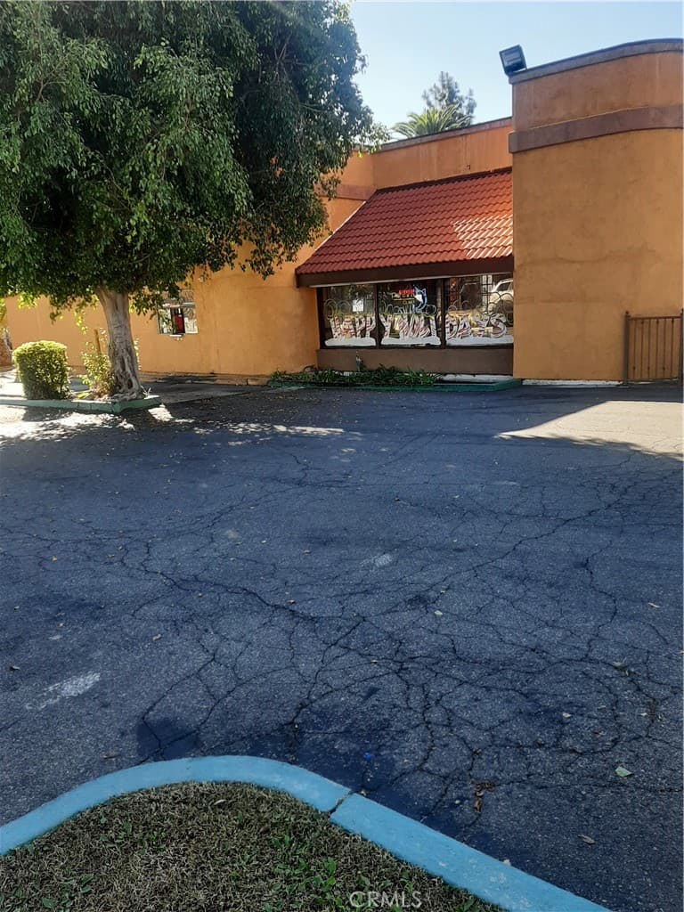 Home at 600 E Foothill Boulevard, Azusa — photo 7 of 12