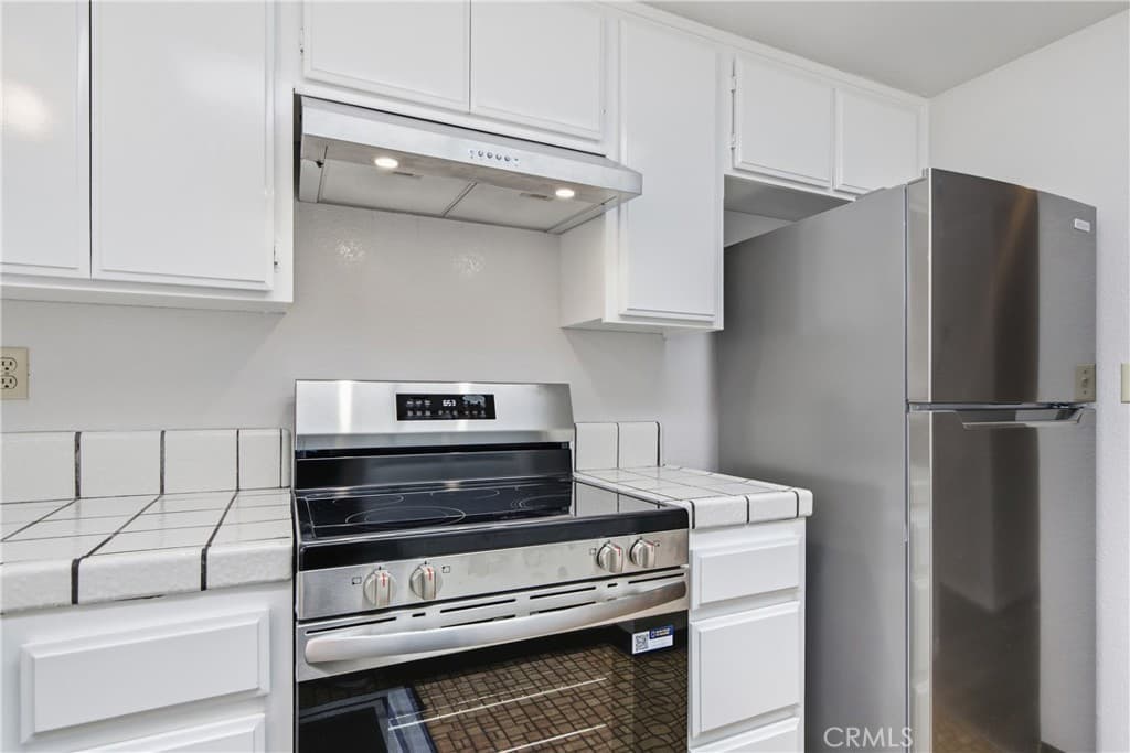 Condo at 1116 Arcadia Avenue 2, Arcadia — photo 9 of 12