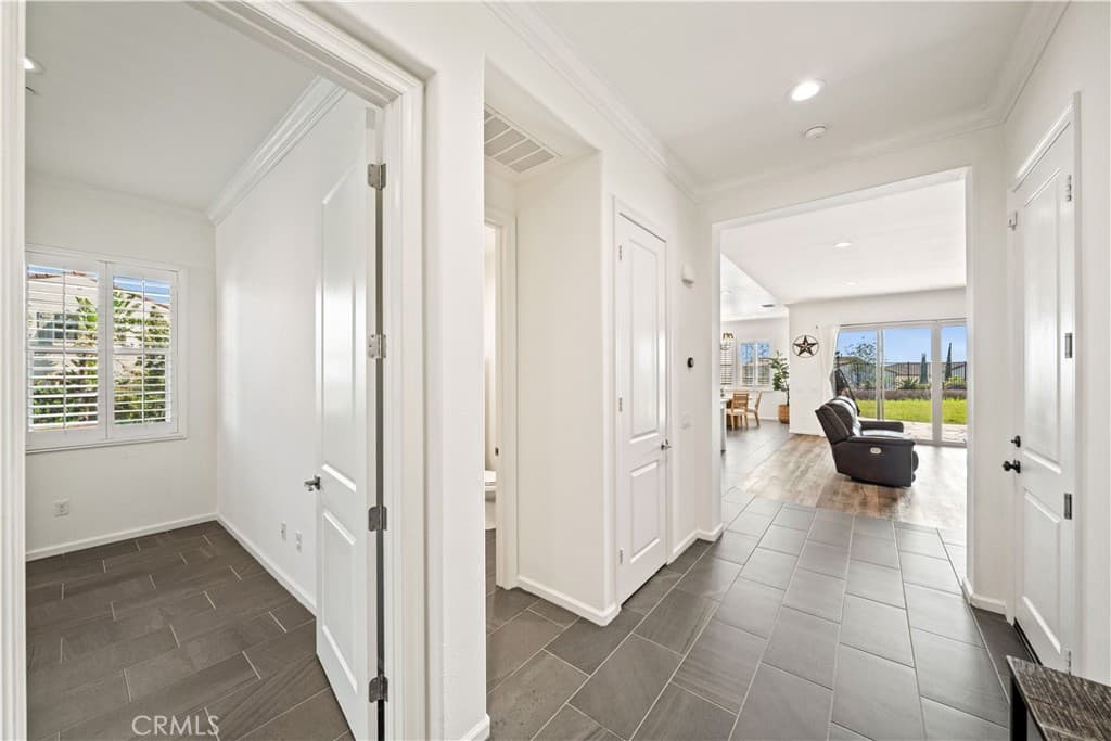 Home at 702 E Lemon Swirl, Azusa — photo 5 of 12