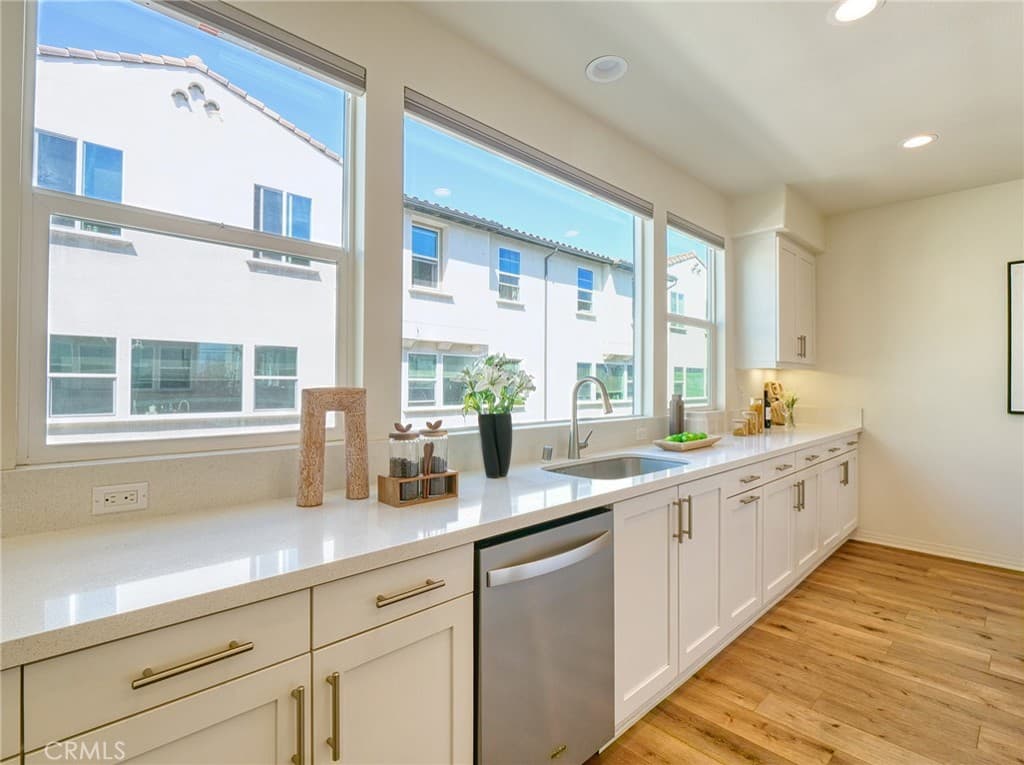 Condo at 3375 Lynd Avenue, Arcadia — photo 11 of 12
