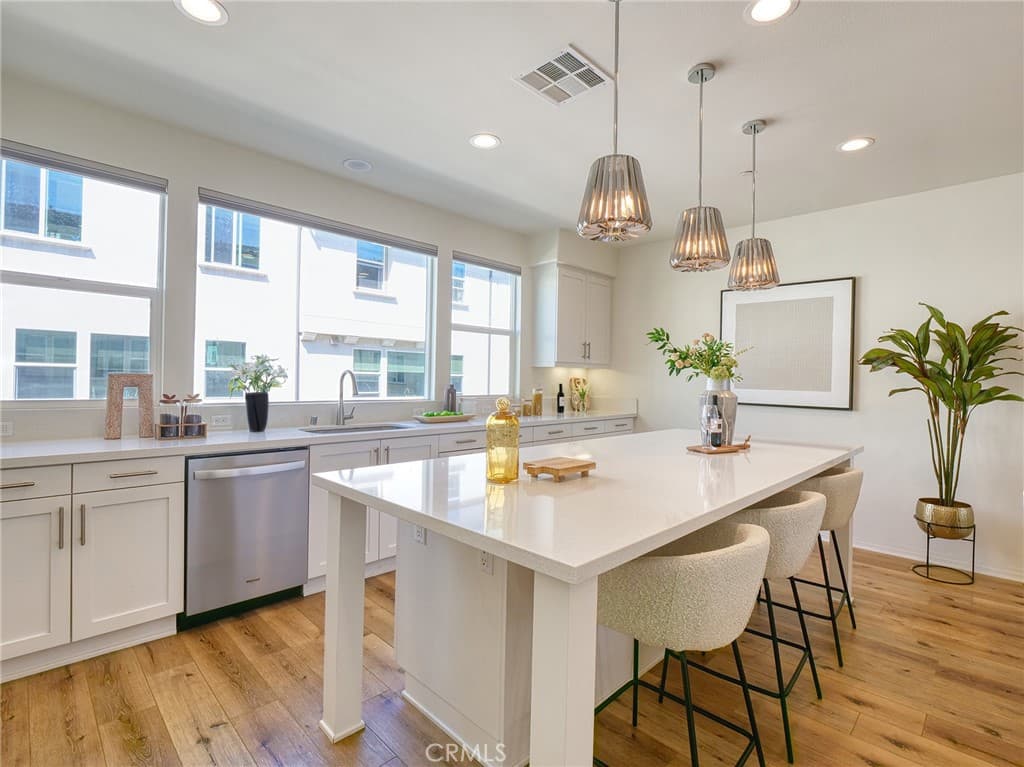 Condo at 3375 Lynd Avenue, Arcadia — photo 6 of 12