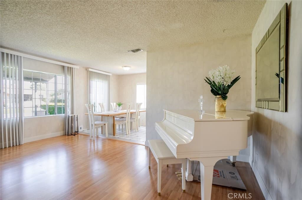 Home at 4040 Lynd Avenue, Arcadia — photo 9 of 12
