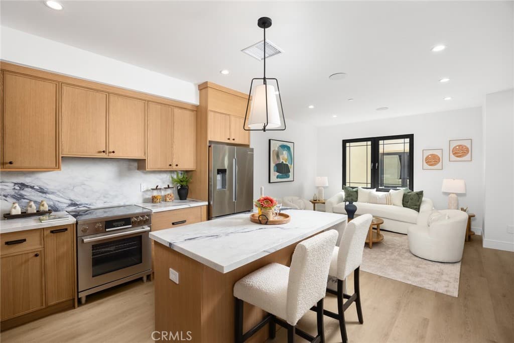 Condo at 832 Sunset Boulevard A, Arcadia — photo 12 of 12