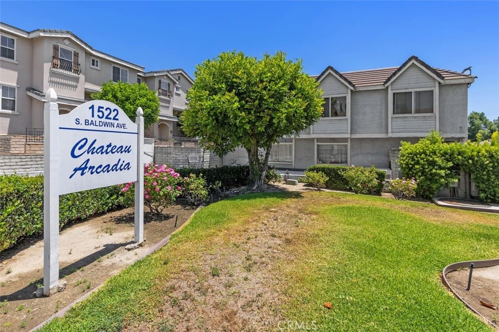 Condo at 1522 S Baldwin Avenue 10, Arcadia — photo 2 of 12