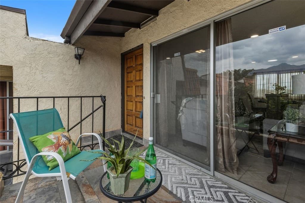 Condo at 1130 W Huntington Drive 8, Arcadia — photo 7 of 12