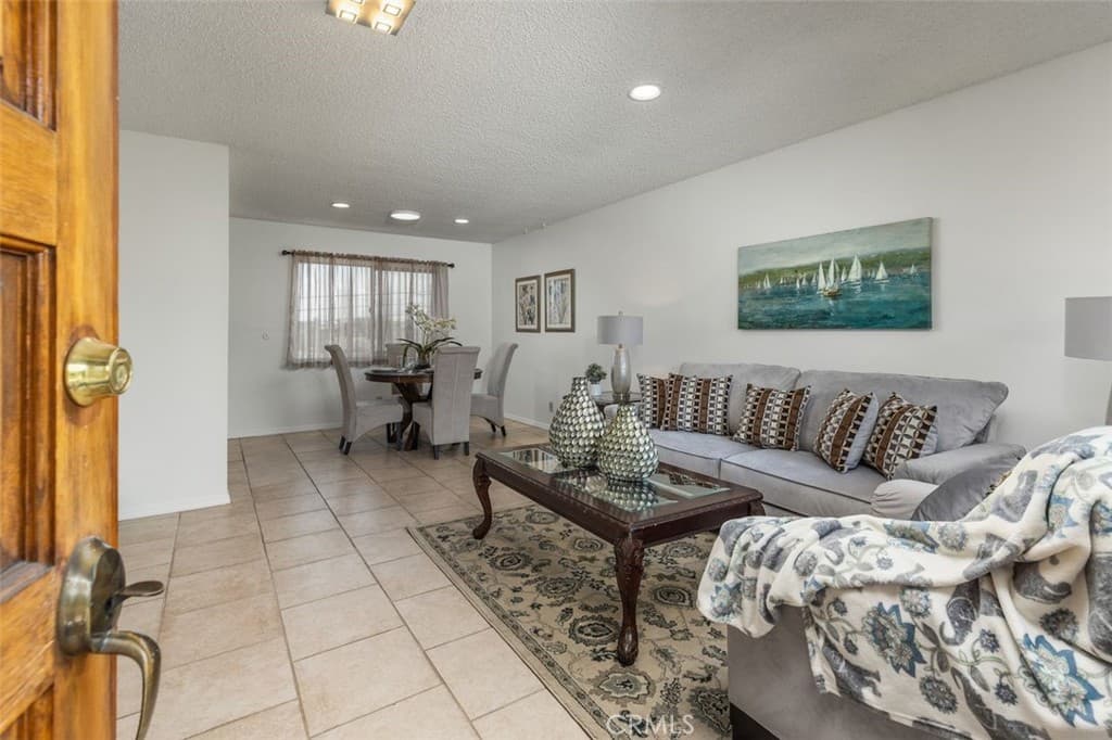 Condo at 1130 W Huntington Drive 8, Arcadia — photo 8 of 12
