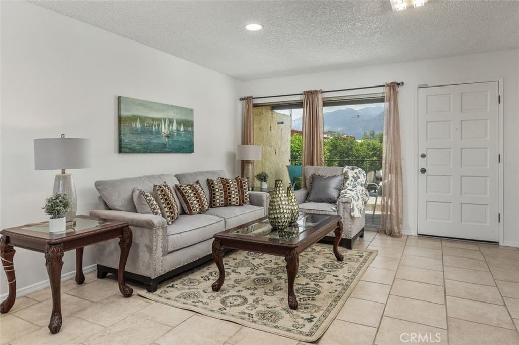 Condo at 1130 W Huntington Drive 8, Arcadia — photo 10 of 12