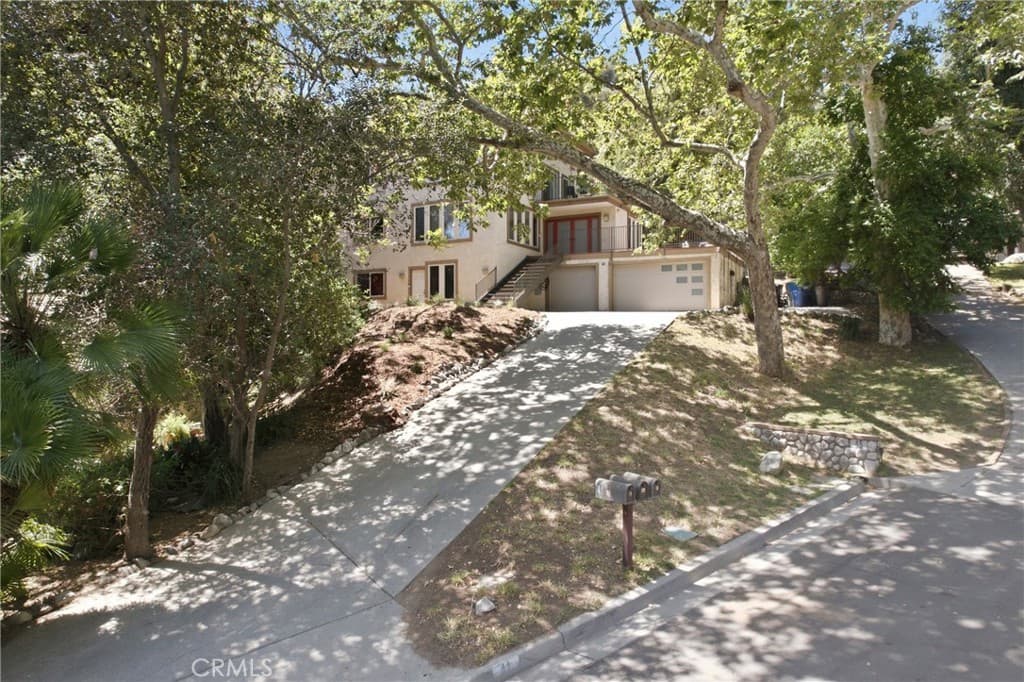 Home at 41 Hidden Valley, Monrovia — photo 4 of 12