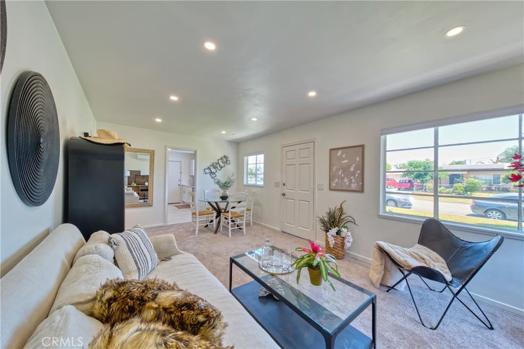 Home at 2531 Calmia, Duarte — photo 11 of 12