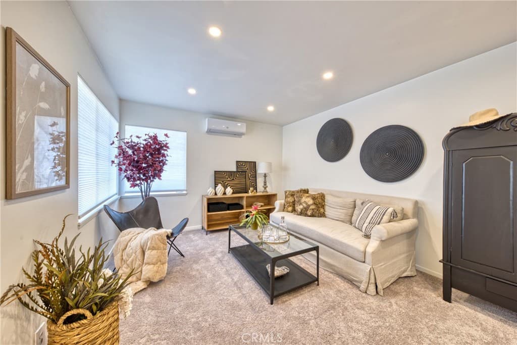 Home at 2531 Calmia, Duarte — photo 4 of 12