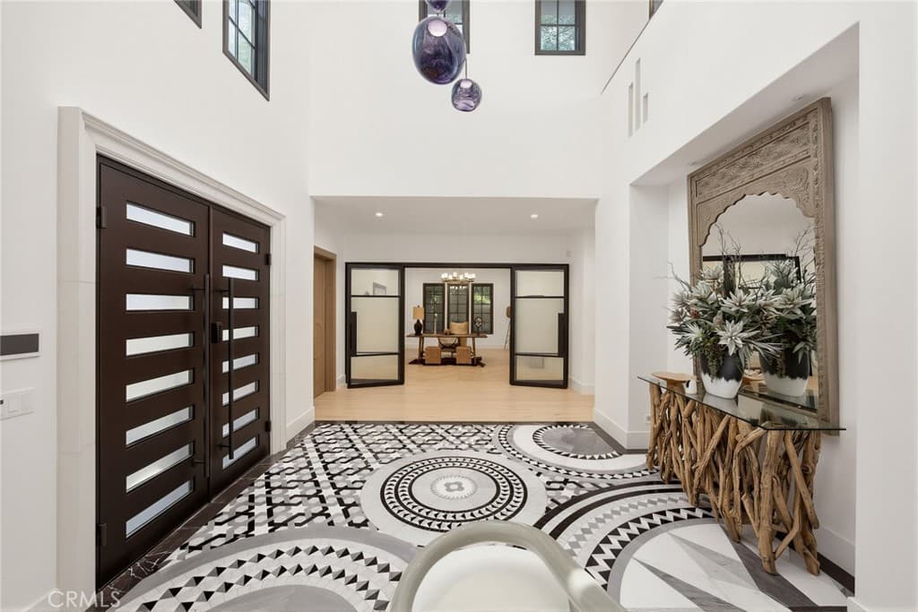 Home at 339 W Longden Avenue, Arcadia — photo 11 of 12