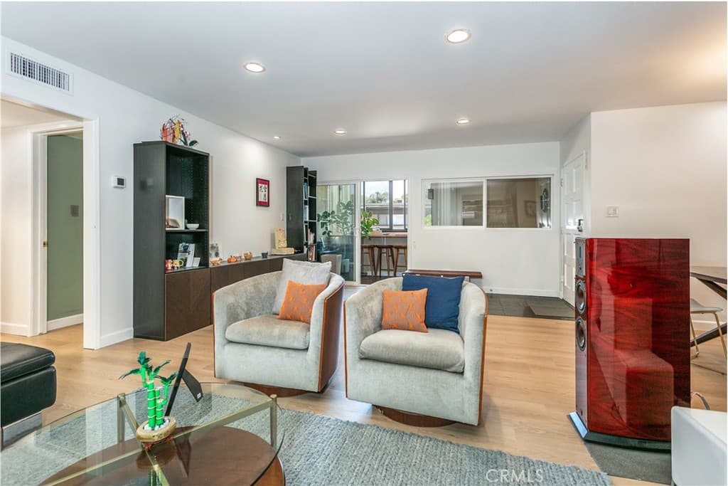 Condo at 530 Fairview 14, Arcadia — photo 11 of 12