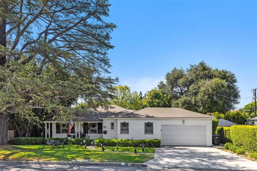 Home at 126 W Floral Avenue, Arcadia — photo 2 of 12