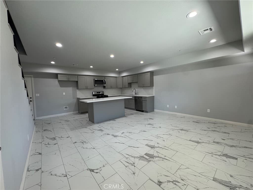 Condo at 15616 Amar Road B, La Puente — photo 6 of 12