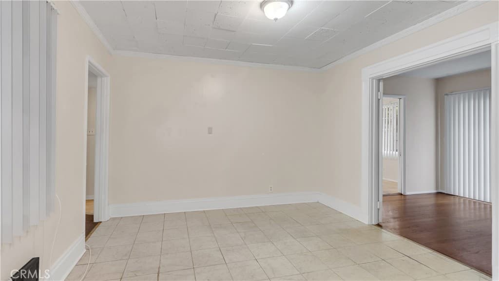 Home at 154 S Lima Street, Sierra Madre — photo 3 of 12