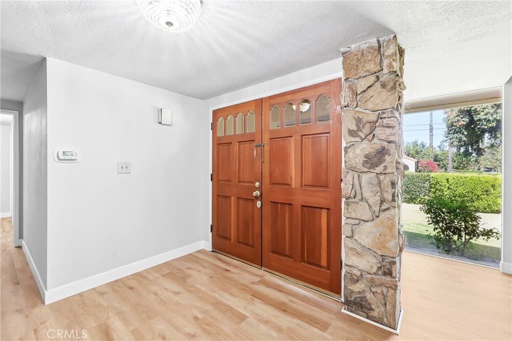 Home at 2031 Bella Vista Avenue, Arcadia — photo 5 of 12