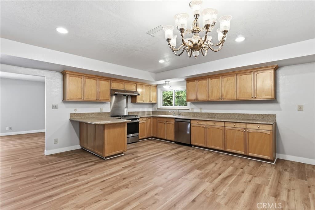 Home at 2031 Bella Vista Avenue, Arcadia — photo 10 of 12