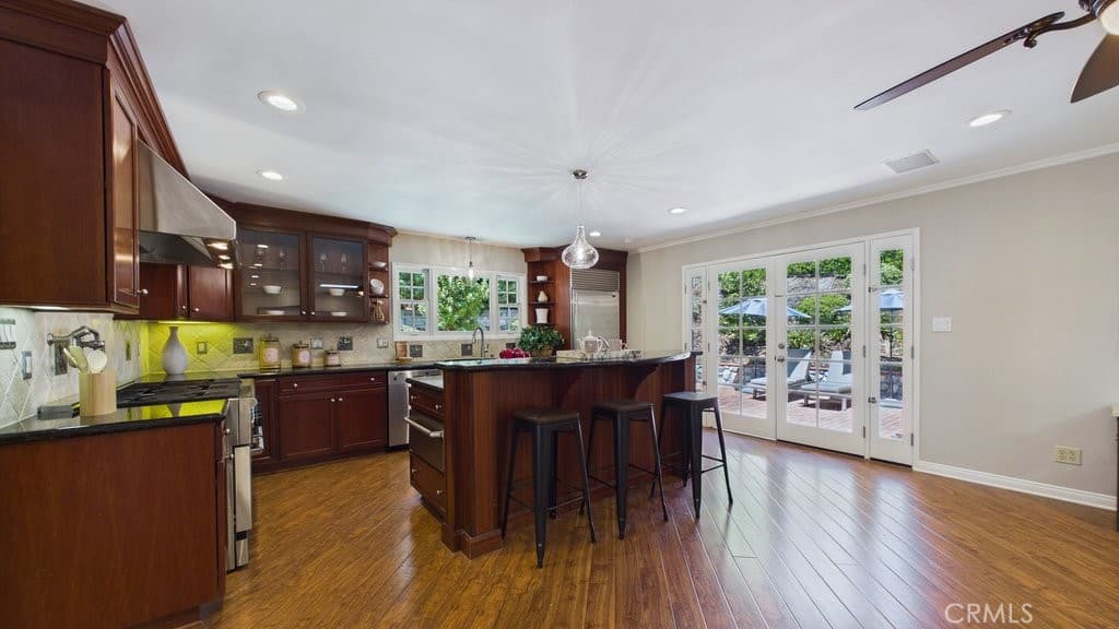 Home at 340 Toyon, Sierra Madre — photo 10 of 12
