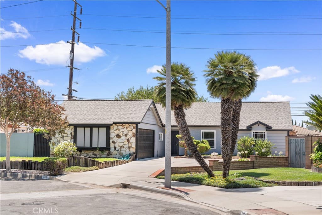 Home at 528 Essex, Glendora — photo 3 of 12