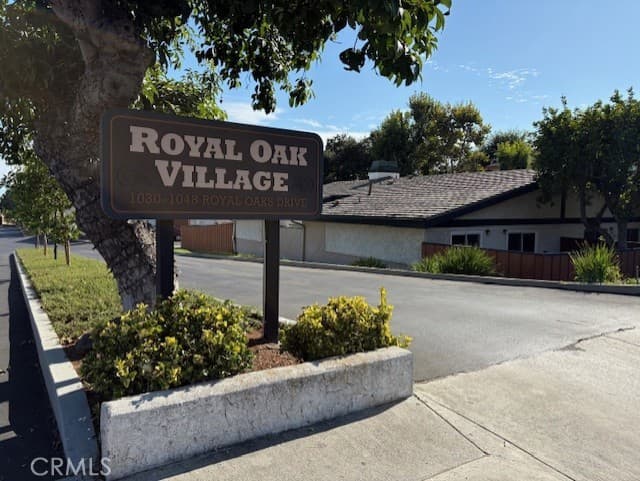 Townhouse at 1048 Royal Oaks H, Monrovia — photo 2 of 12