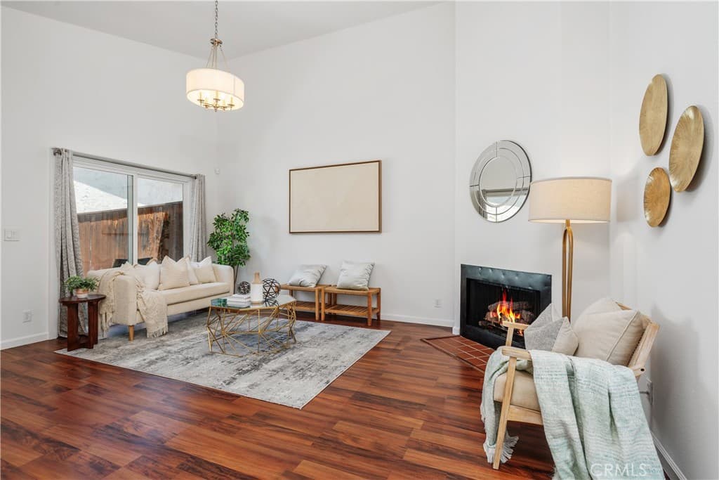 Townhouse at 1048 Royal Oaks H, Monrovia — photo 10 of 12
