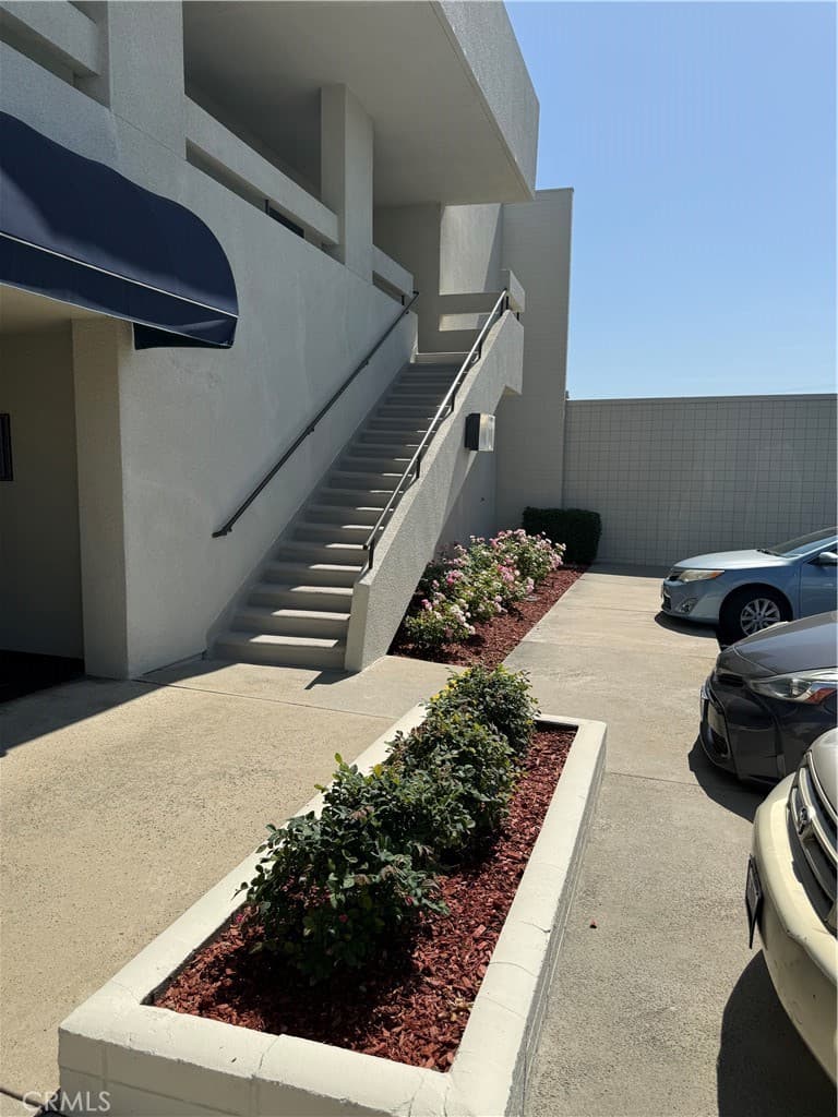 Home at 148 E Foothill, Arcadia — photo 11 of 12