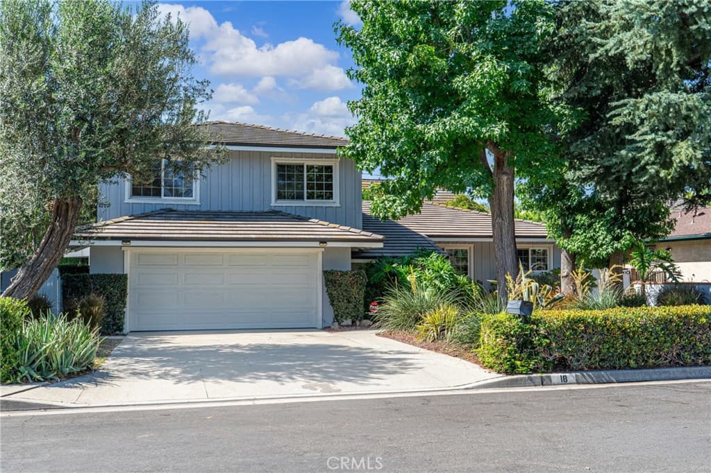 Home at 18 W Rodell Place, Arcadia — photo 1 of 12
