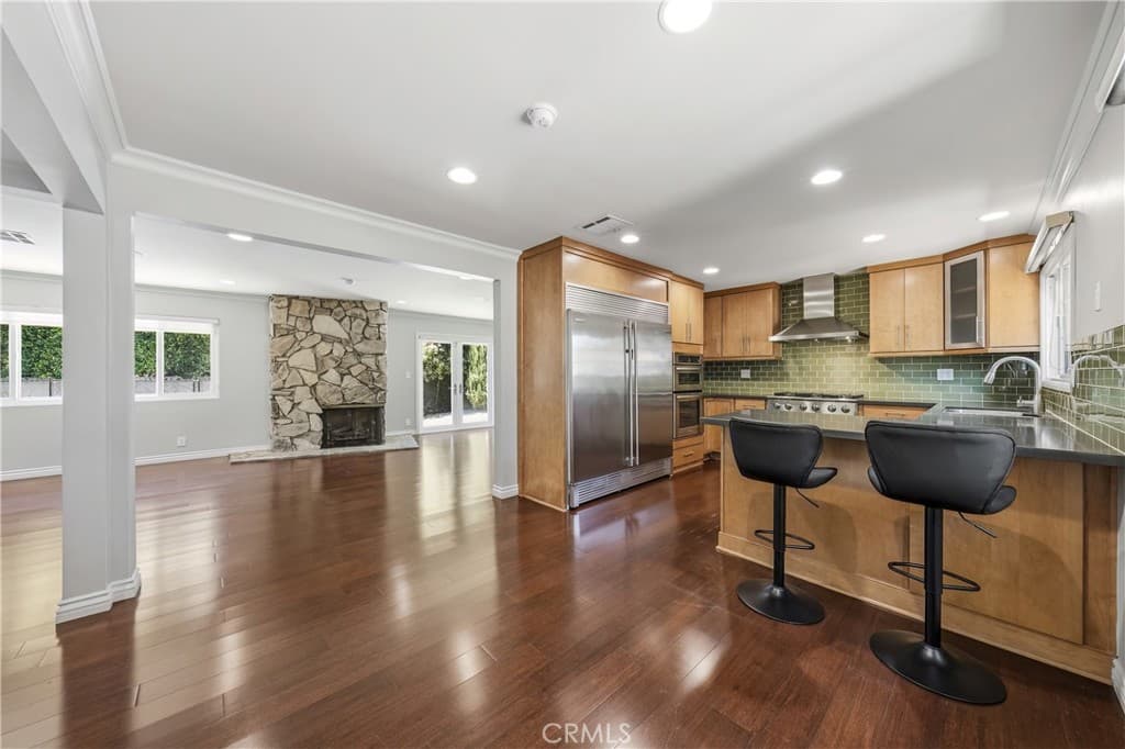 Home at 18 W Rodell Place, Arcadia — photo 4 of 12