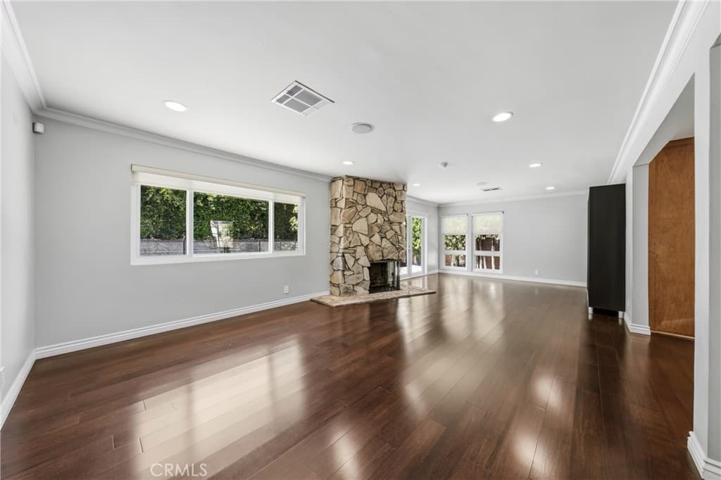 Home at 18 W Rodell Place, Arcadia — photo 9 of 12