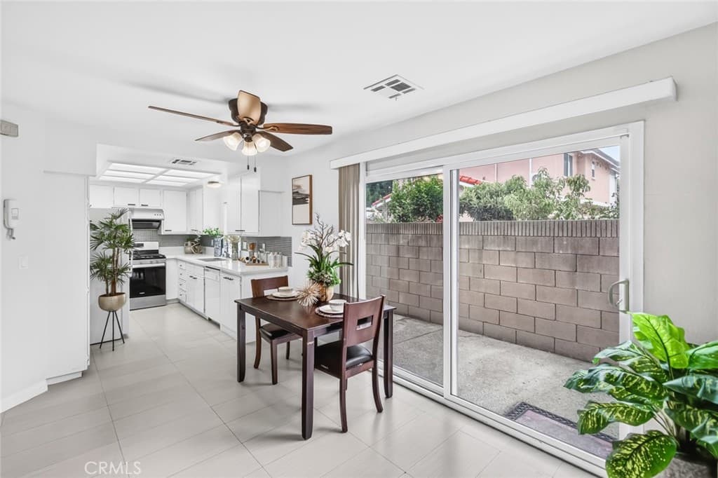 Townhouse at 11697 Ramona, El Monte — photo 5 of 12