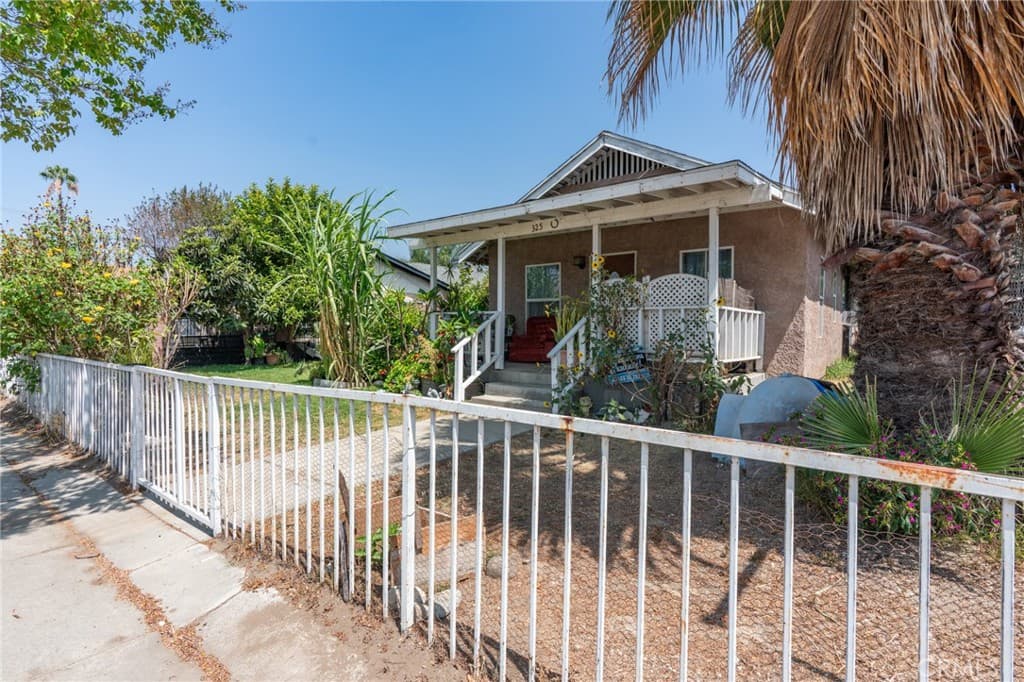 Home at 325 W Crescent Drive, Azusa — photo 9 of 12