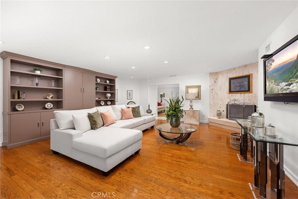 Home at 9450 Broadway, Temple City — photo 9 of 12