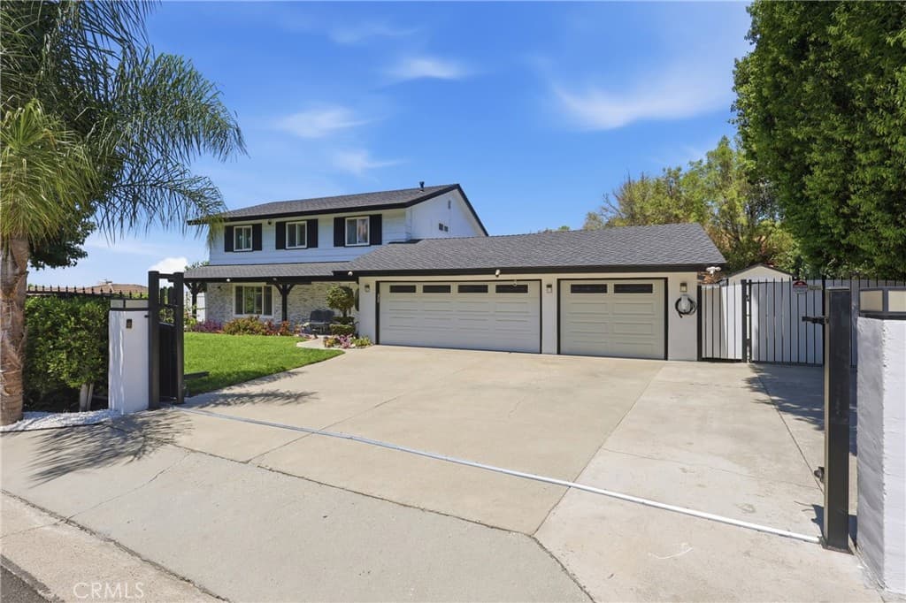 Home at 573 N Jalapa, Covina — photo 1 of 12